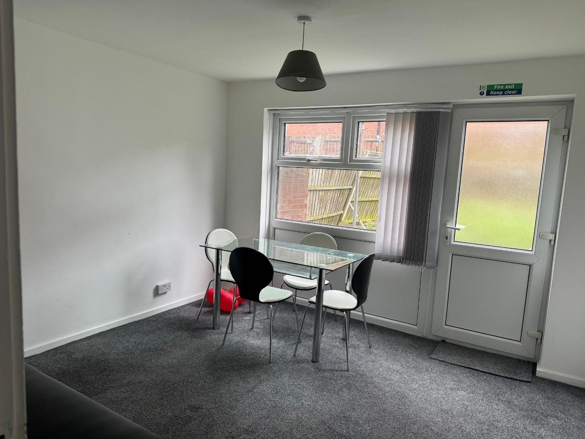 Homestays-Close To Coventry City And University I Free Parking I Wi-Fi Εξωτερικό φωτογραφία
